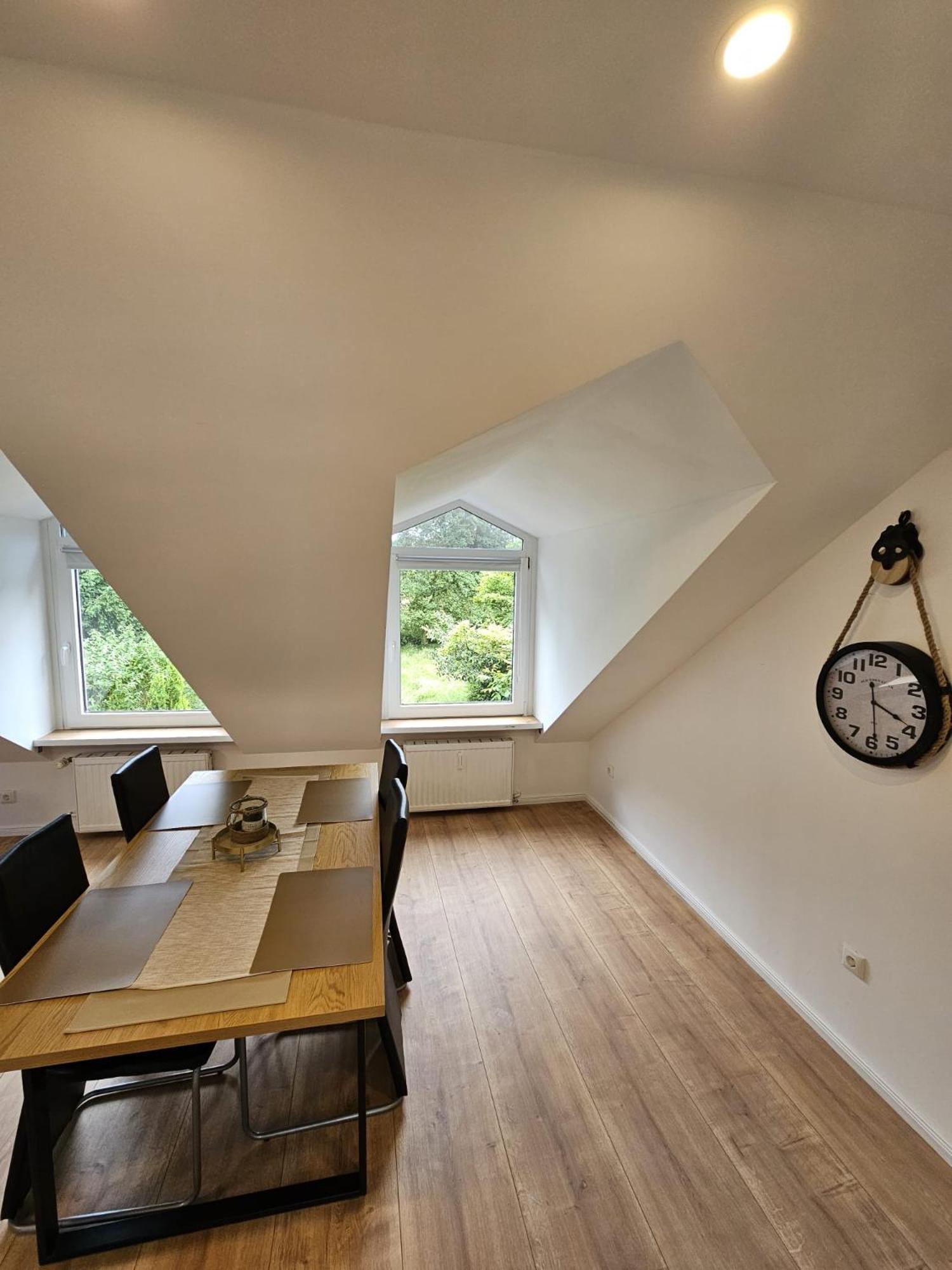 Tautraum Suite Mit Whirlpool Und Gruenem Ausblick Wilhelmshaven Exterior photo
