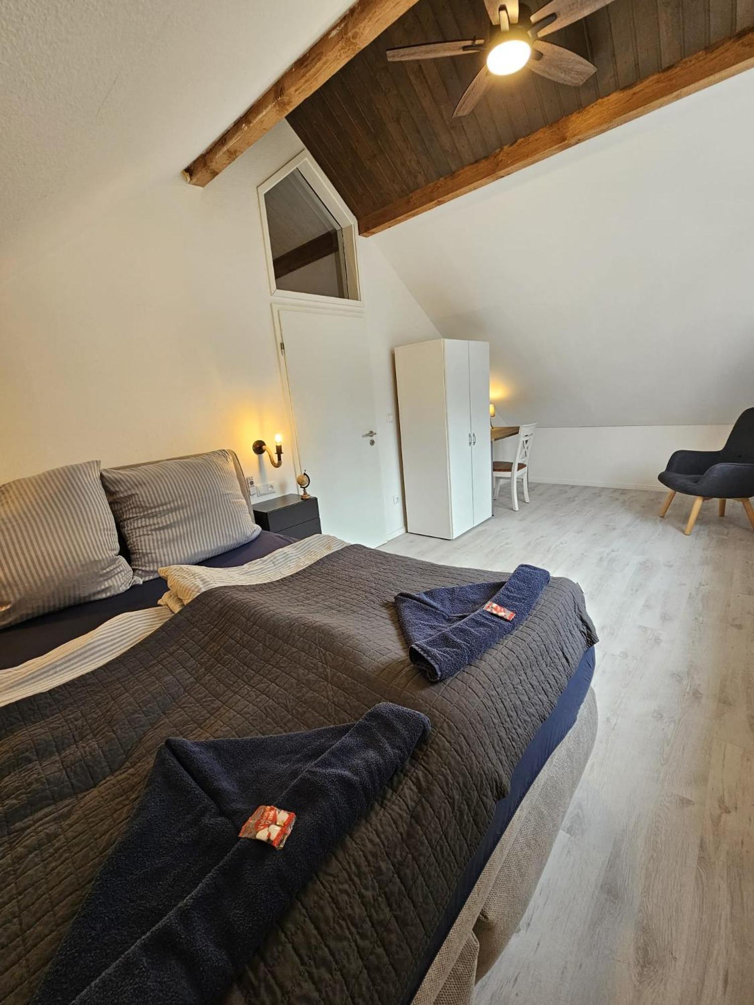 Tautraum Suite Mit Whirlpool Und Gruenem Ausblick Wilhelmshaven Exterior photo