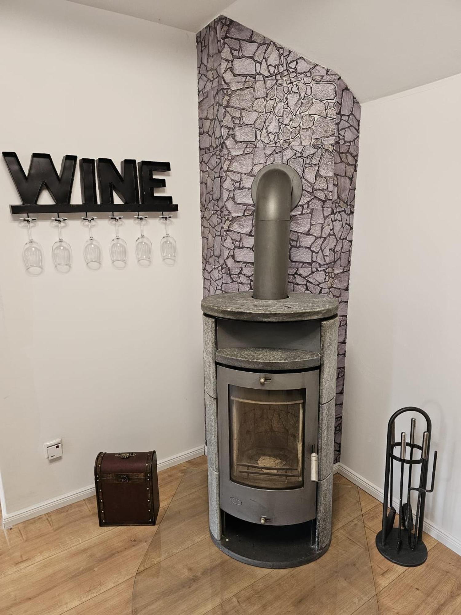 Tautraum Suite Mit Whirlpool Und Gruenem Ausblick Wilhelmshaven Exterior photo
